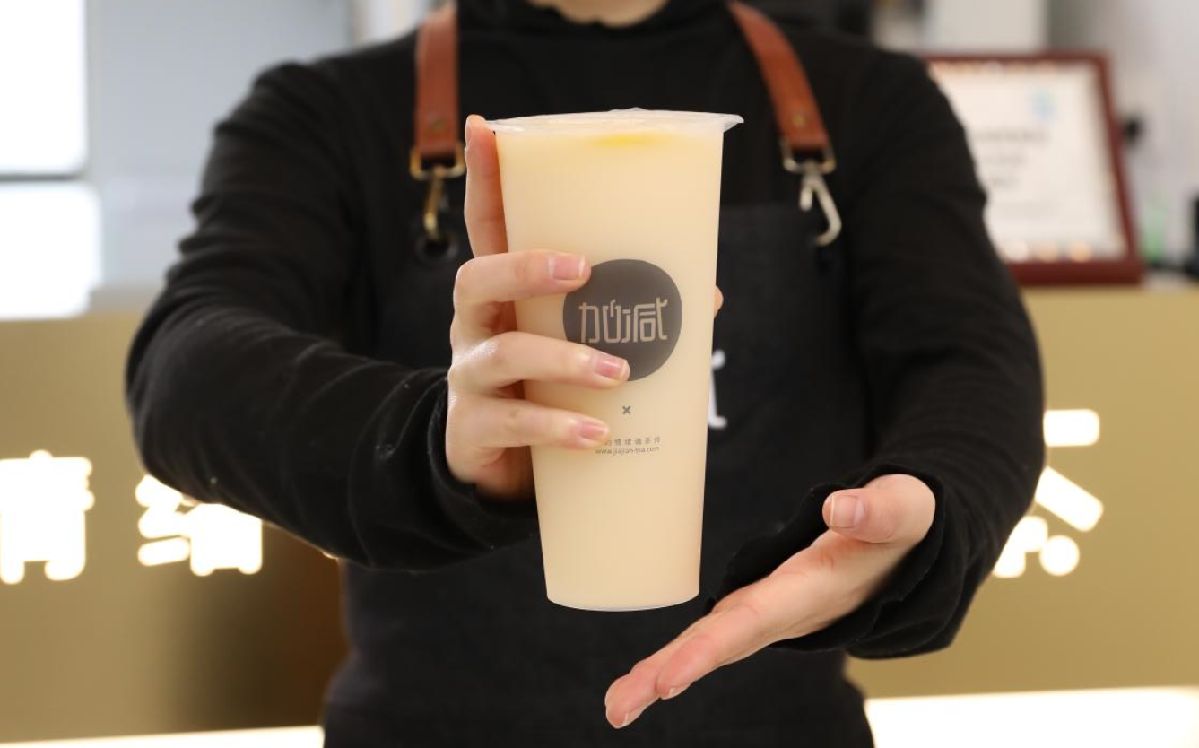 AG旗舰厅茶饮：为何奶茶行业都热衷于开校园店
